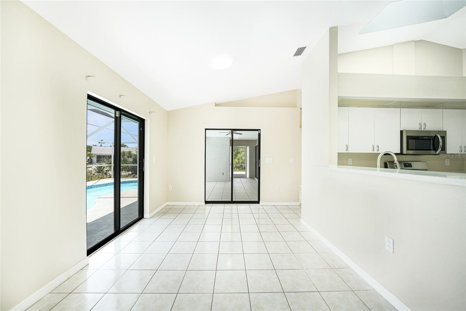 17412 WINTERGARDEN AVE, PORT CHARLOTTE, FL, 33948
