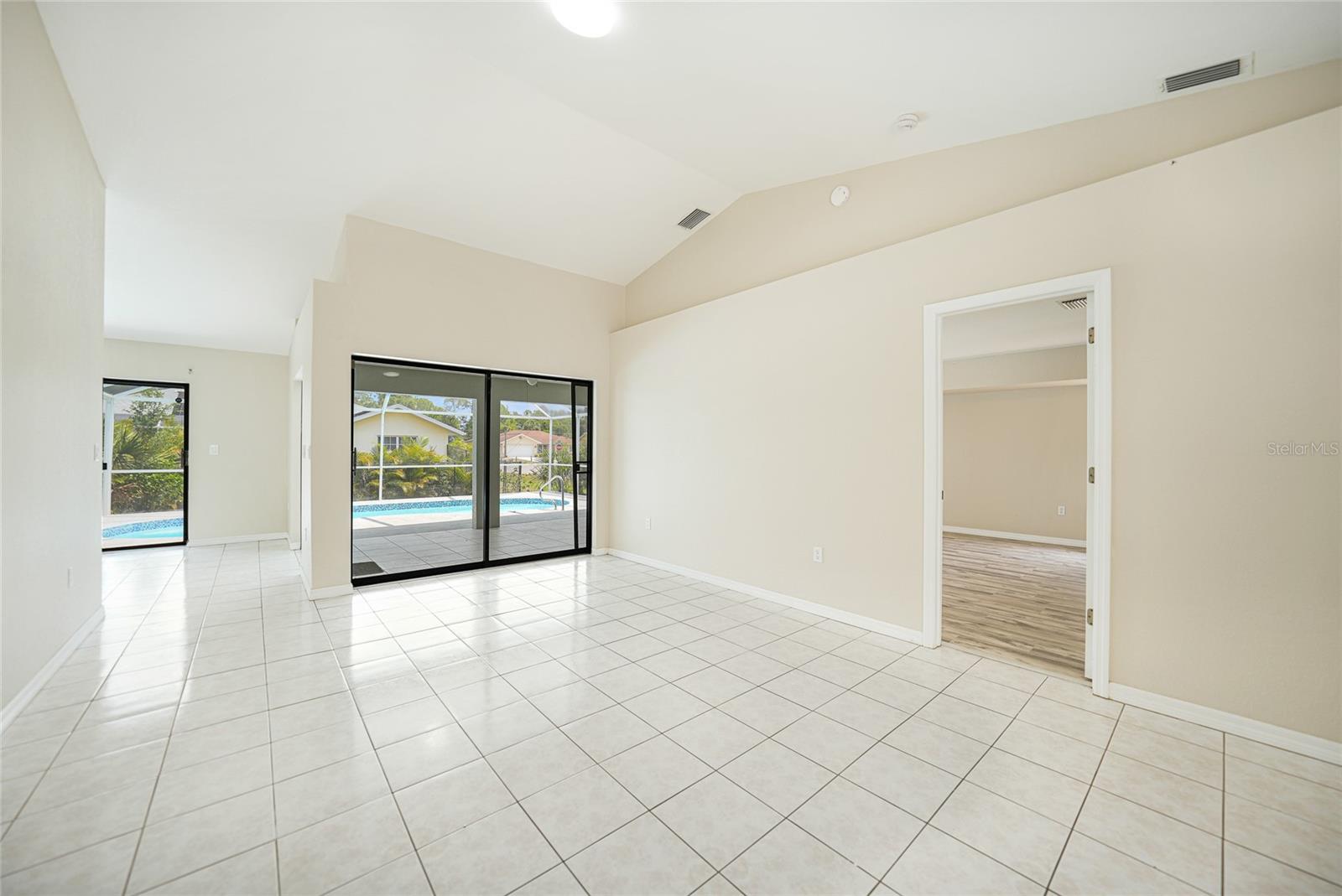 17412 WINTERGARDEN AVE, PORT CHARLOTTE, FL, 33948