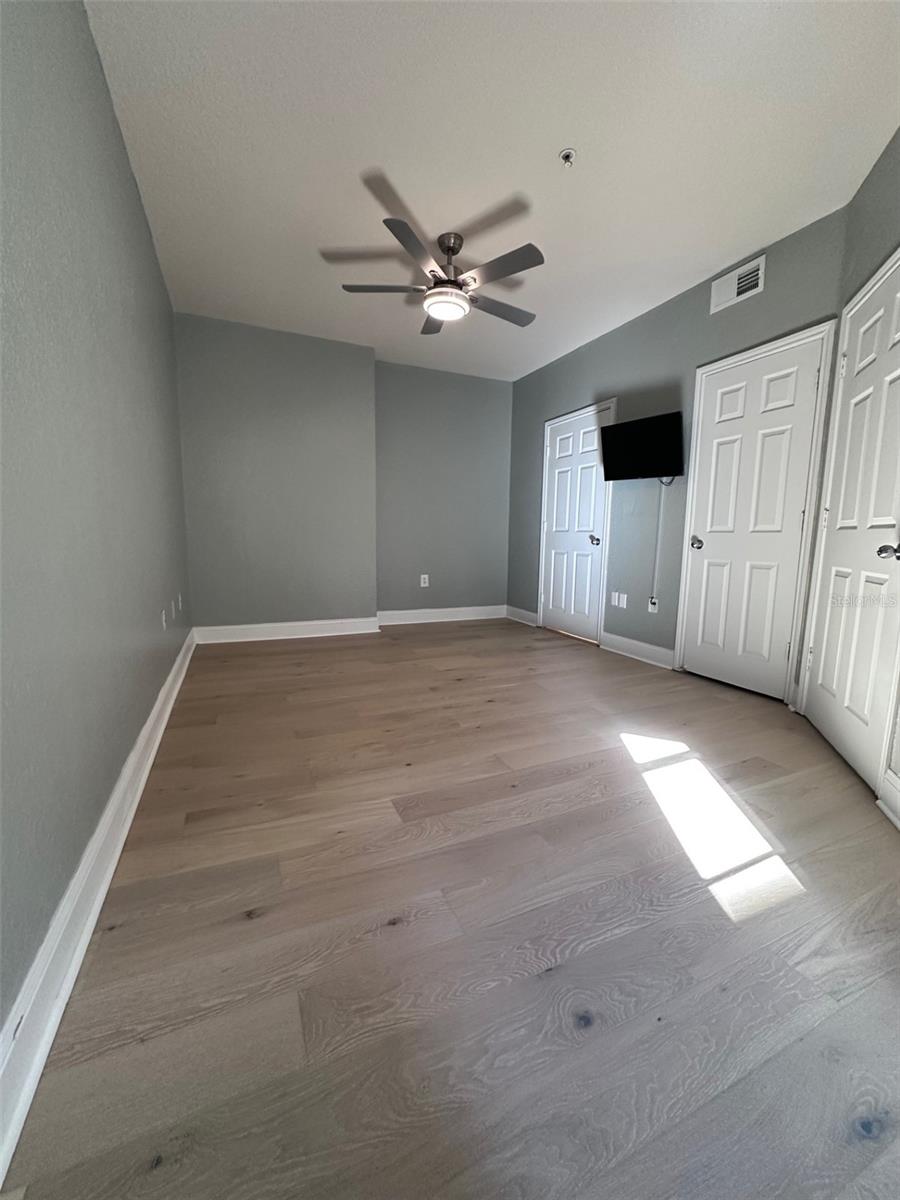 911 N ORANGE AVE #211, ORLANDO, FL, 32801