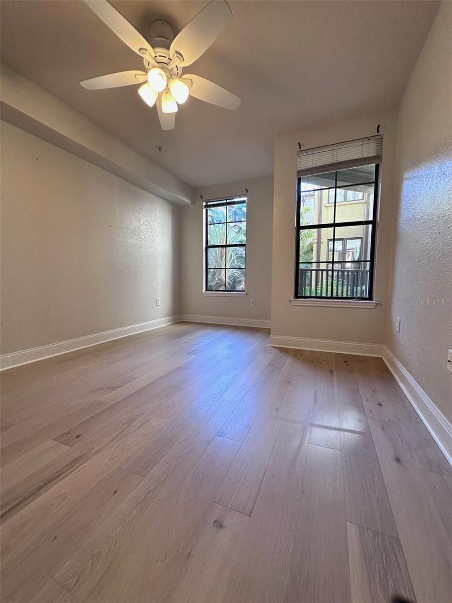 911 N ORANGE AVE #211, ORLANDO, FL, 32801