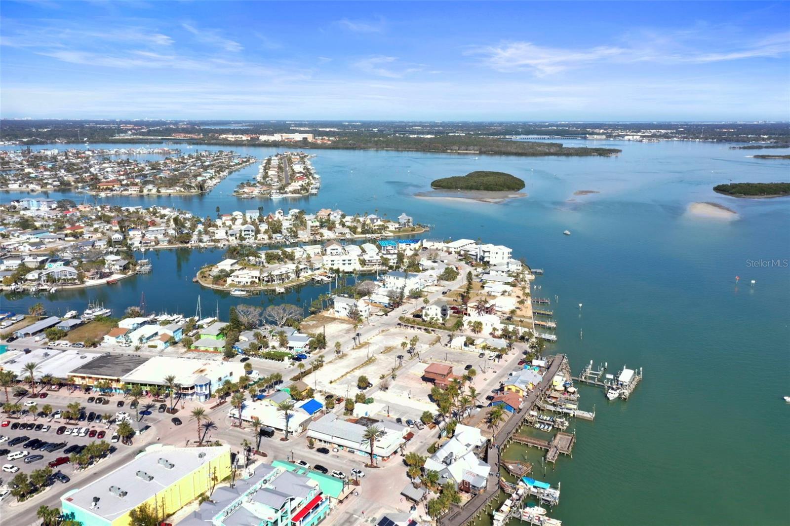 326 129TH AVE E, MADEIRA BEACH, FL, 33708