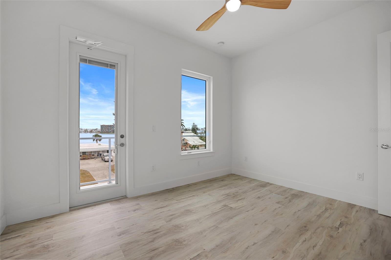 326 129TH AVE E, MADEIRA BEACH, FL, 33708