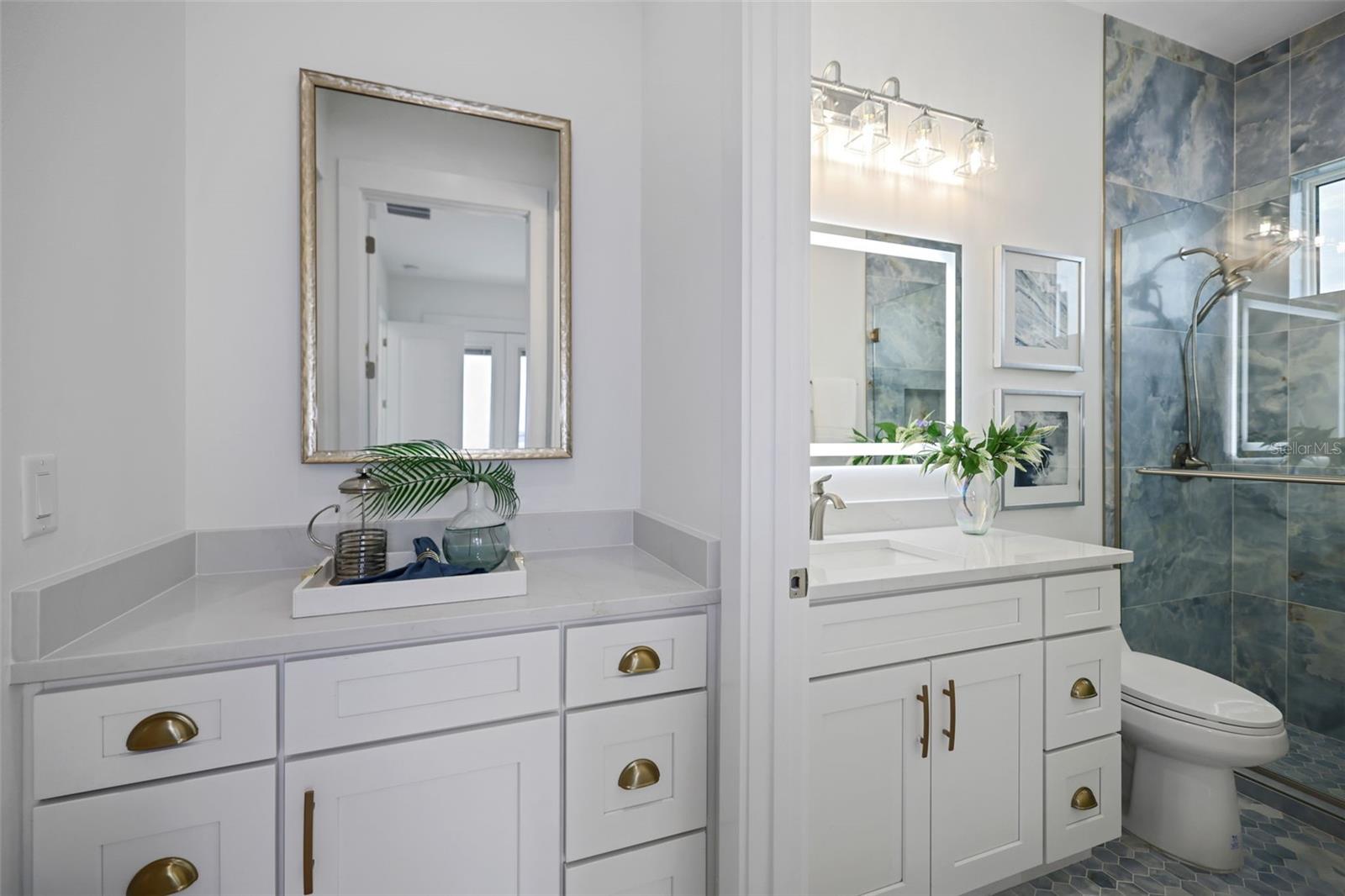 326 129TH AVE E, MADEIRA BEACH, FL, 33708