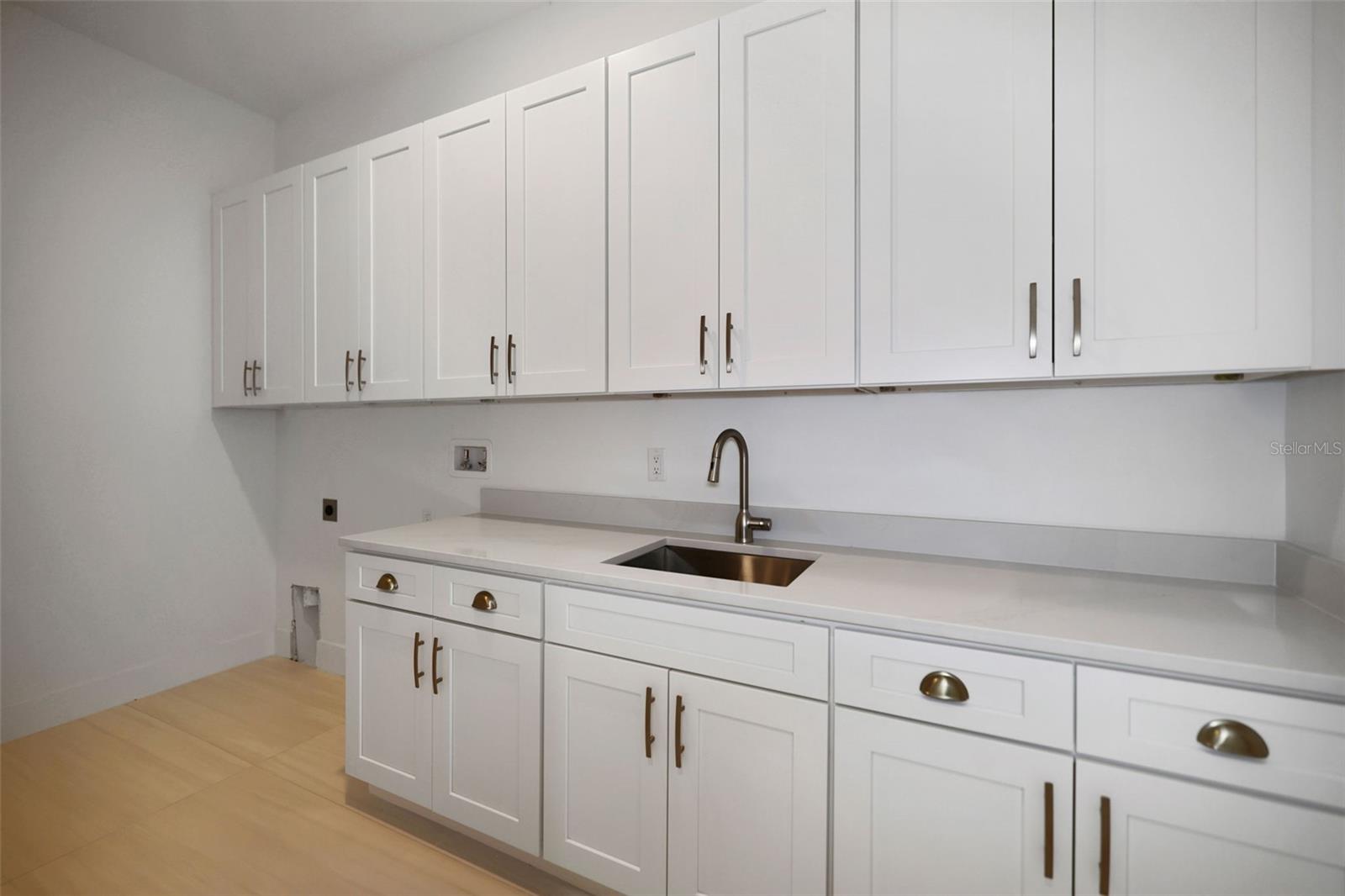 326 129TH AVE E, MADEIRA BEACH, FL, 33708