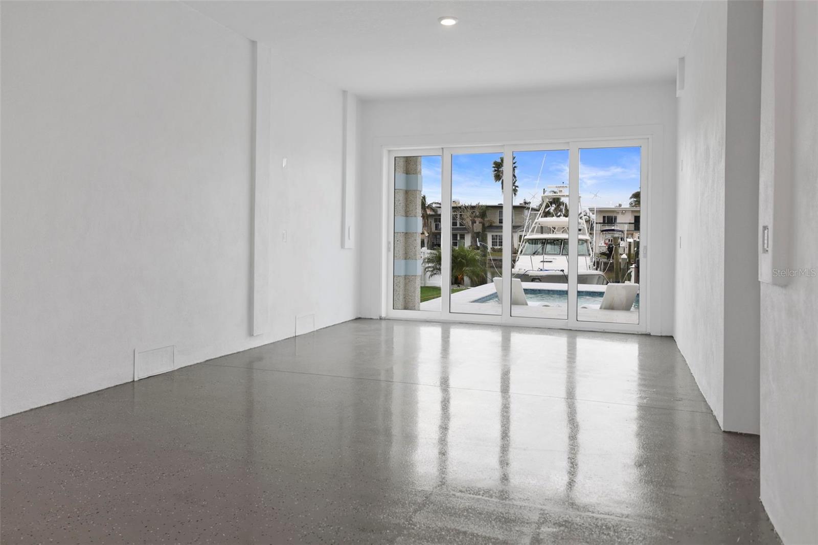 326 129TH AVE E, MADEIRA BEACH, FL, 33708