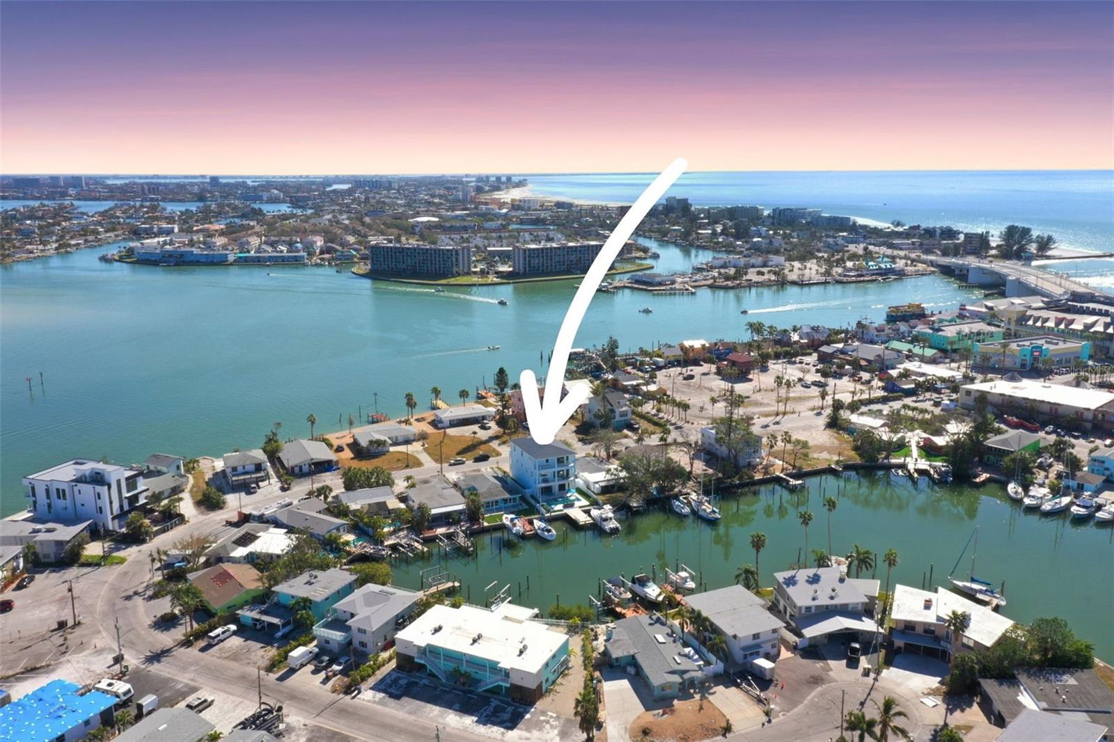 326 129TH AVE E, MADEIRA BEACH, FL, 33708