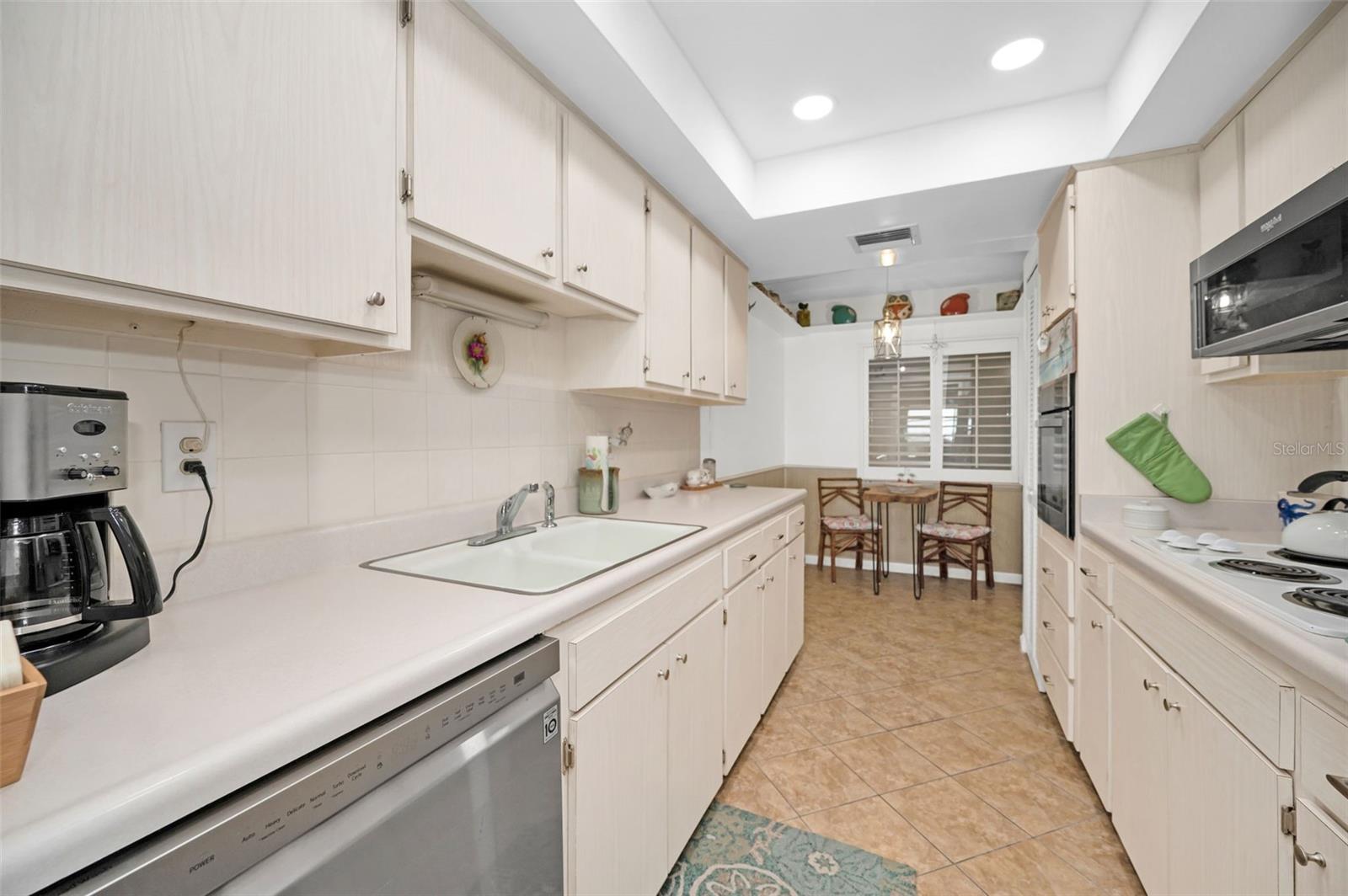 622 EDGEWATER DR #523, DUNEDIN, FL, 34698