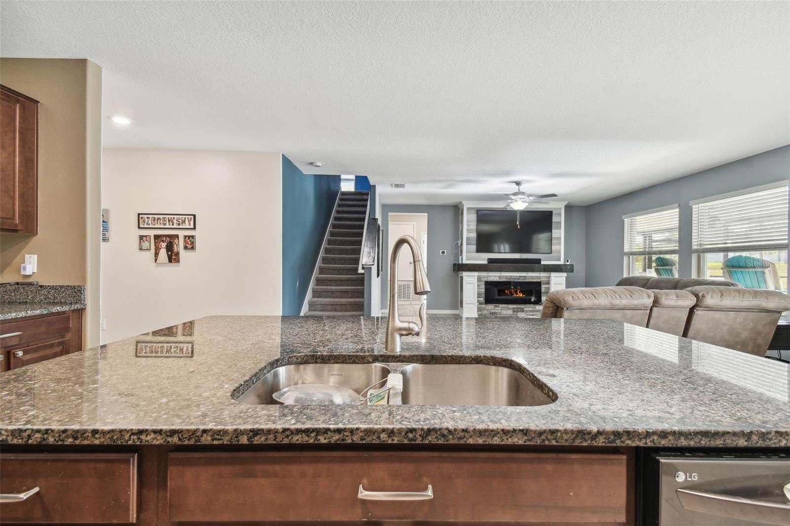 35942 SADDLE PALM WAY, ZEPHYRHILLS, FL, 33541