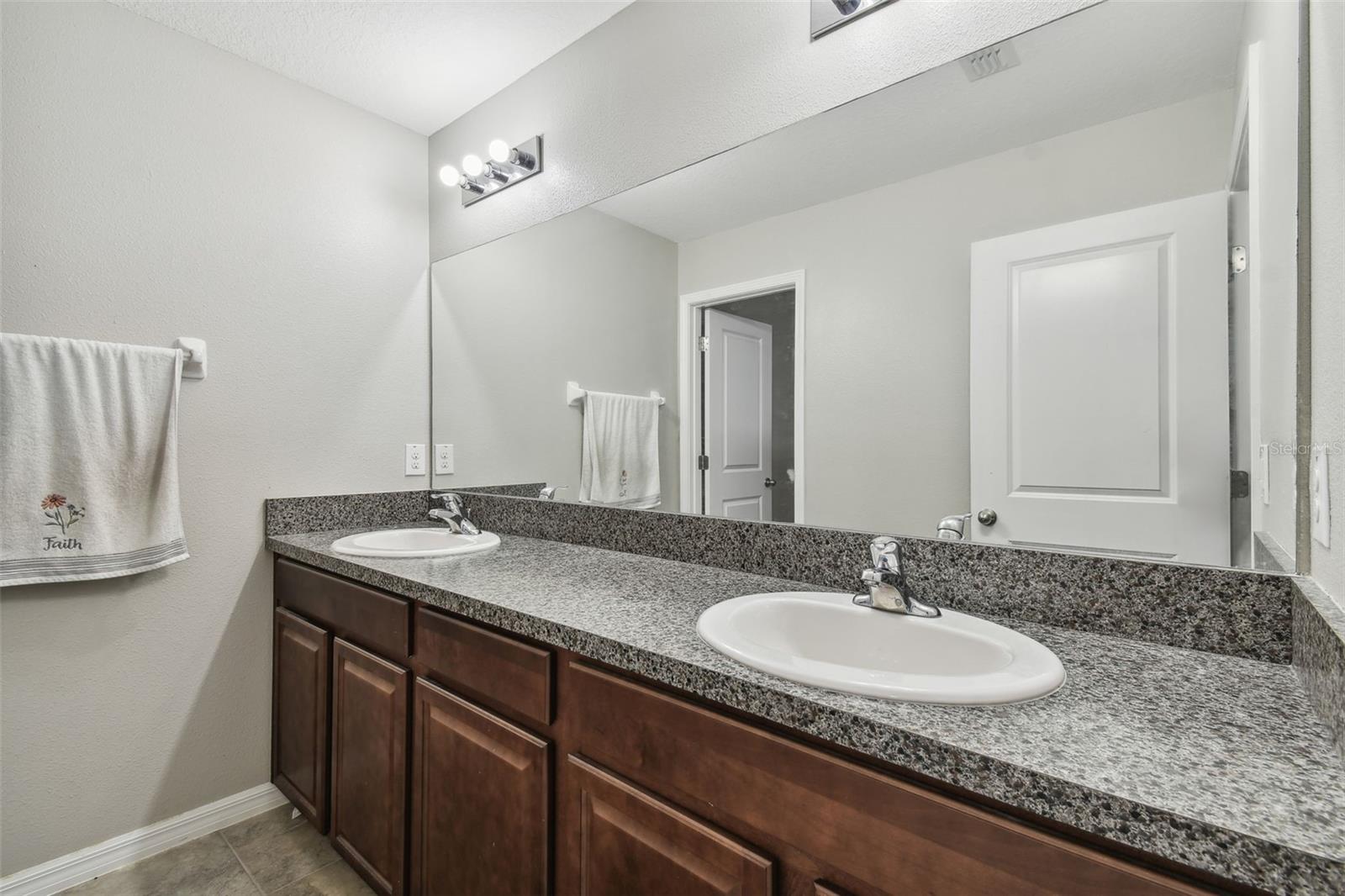 35942 SADDLE PALM WAY, ZEPHYRHILLS, FL, 33541