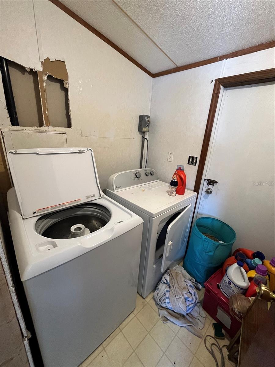 6740 NE 1ST PL, OCALA, FL, 34470