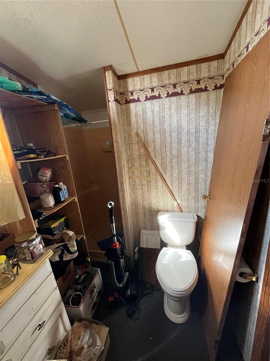 6740 NE 1ST PL, OCALA, FL, 34470