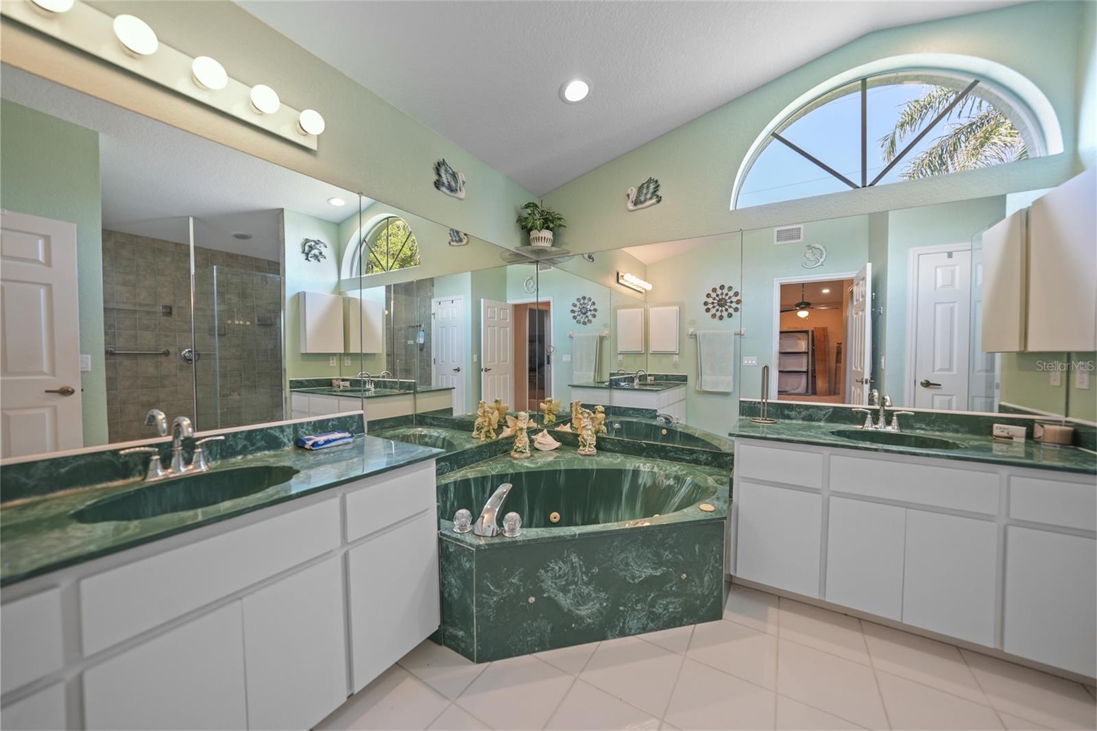 360 TORRINGTON ST, PORT CHARLOTTE, FL, 33954