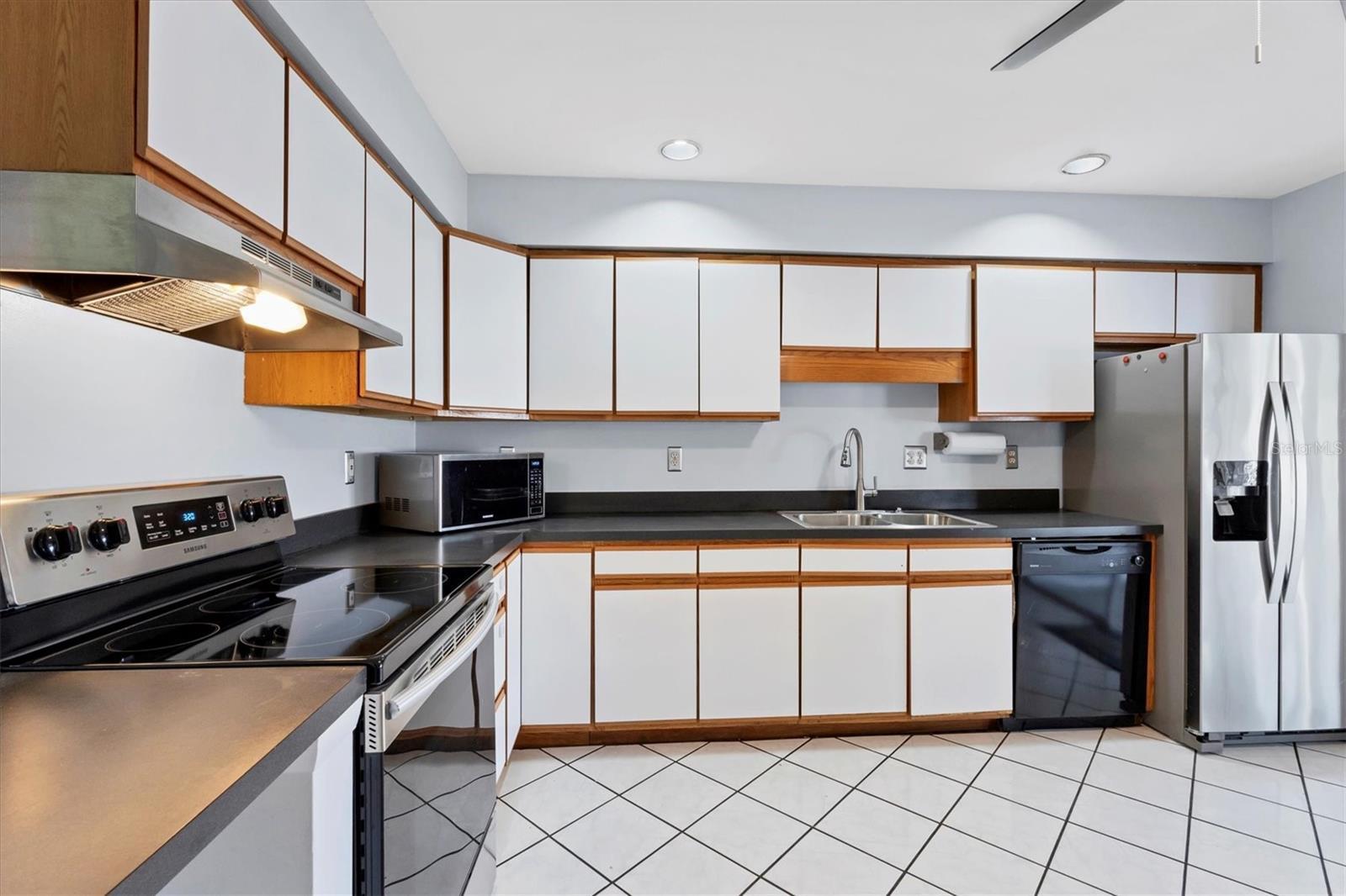 4327 56TH AVENUE DR E, BRADENTON, FL, 34203