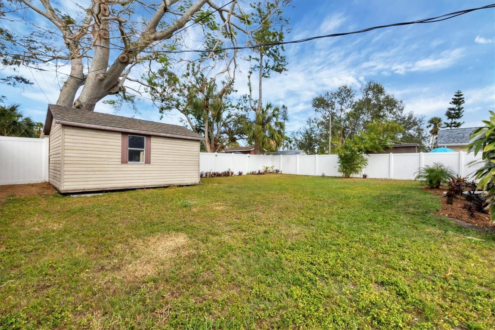 4327 56TH AVENUE DR E, BRADENTON, FL, 34203
