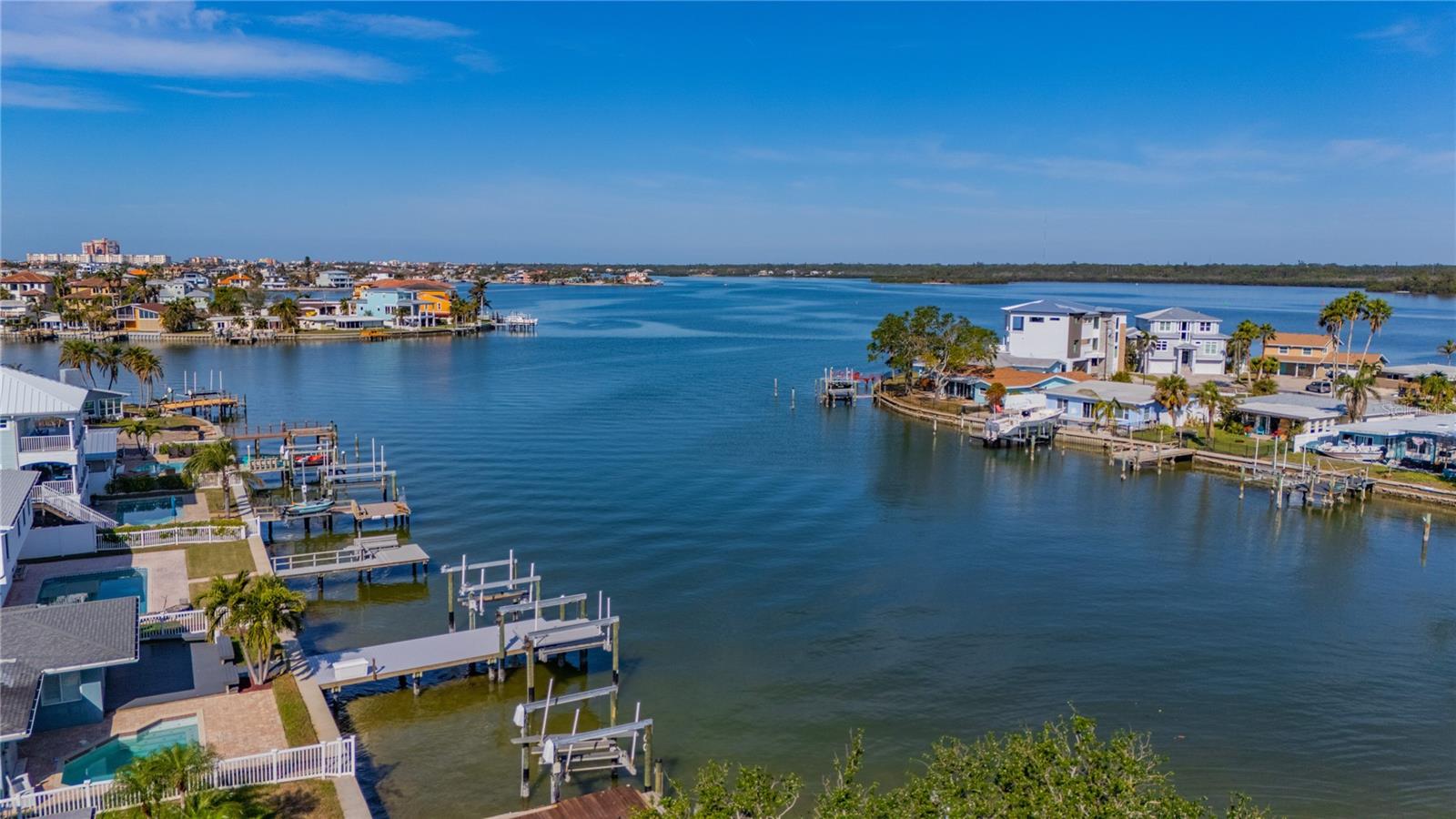 402 161ST AVE, REDINGTON BEACH, FL, 33708