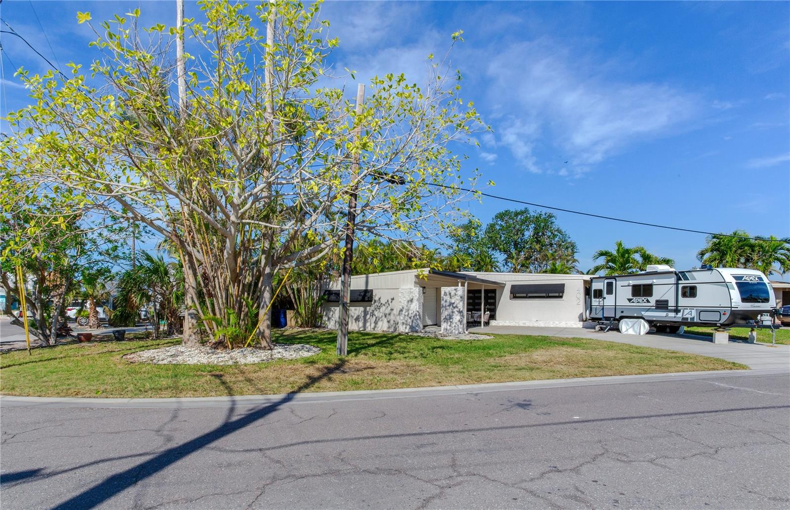 402 161ST AVE, REDINGTON BEACH, FL, 33708