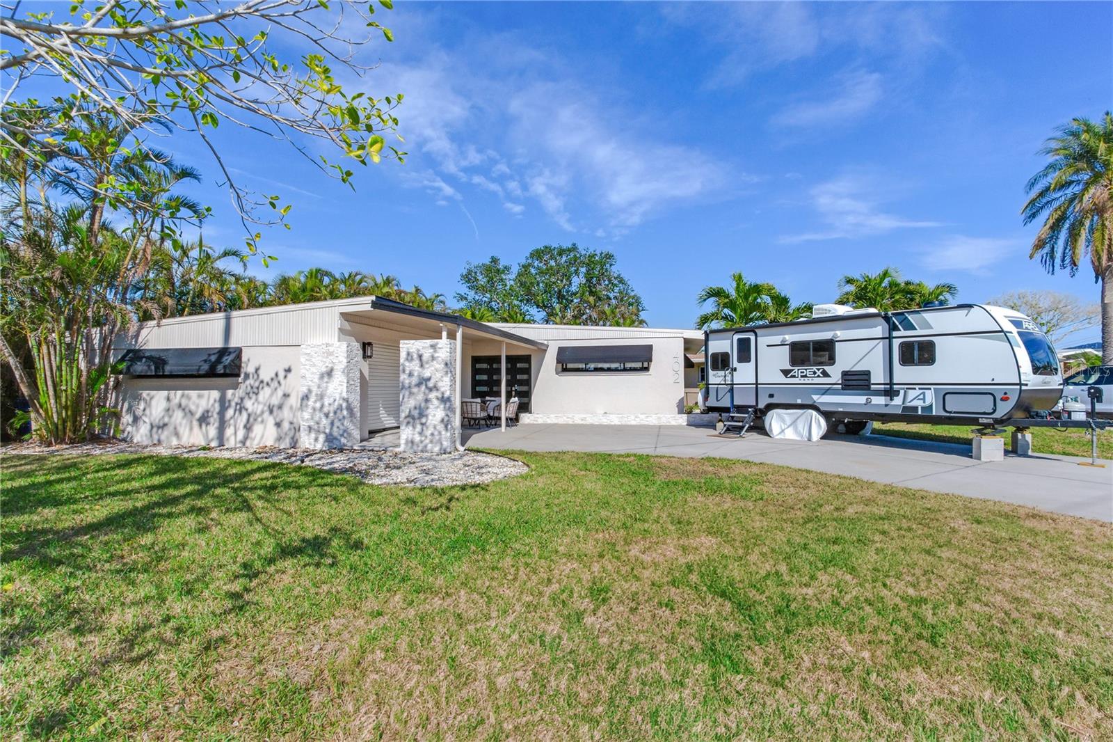 402 161ST AVE, REDINGTON BEACH, FL, 33708