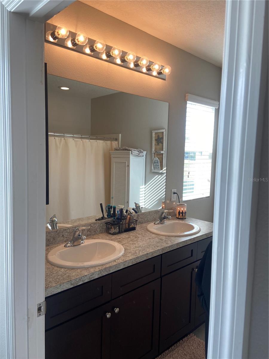 9785 PEPPER TREE TRL, WILDWOOD, FL, 34785