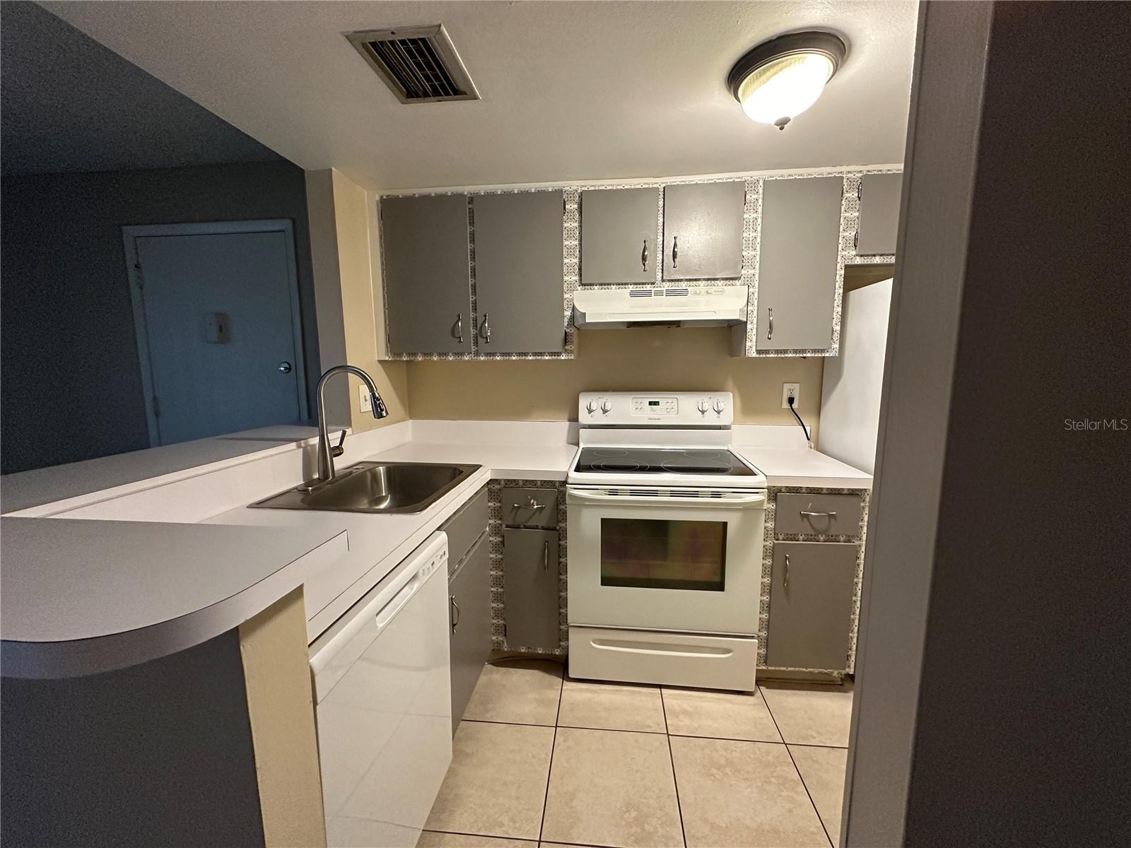 600 ORANGE DR #163, ALTAMONTE SPRINGS, FL, 32701