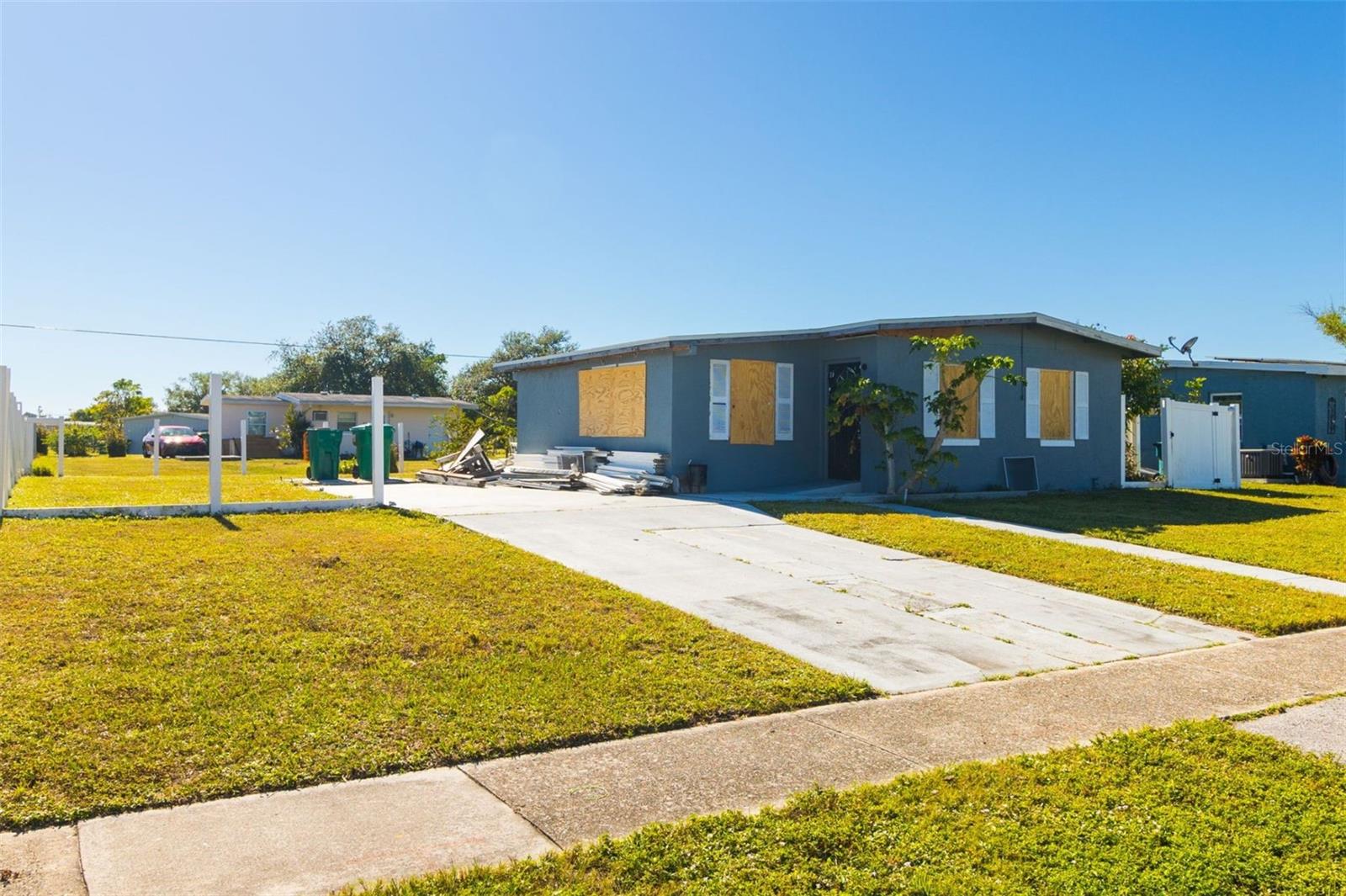 21487 MALLORY AVE, PORT CHARLOTTE, FL, 33952