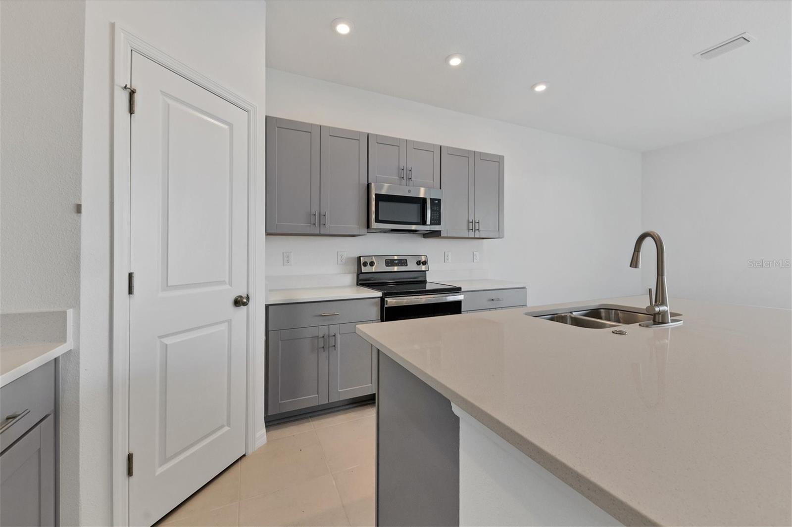 5762 WINDY BAY TER, NOKOMIS, FL, 34275