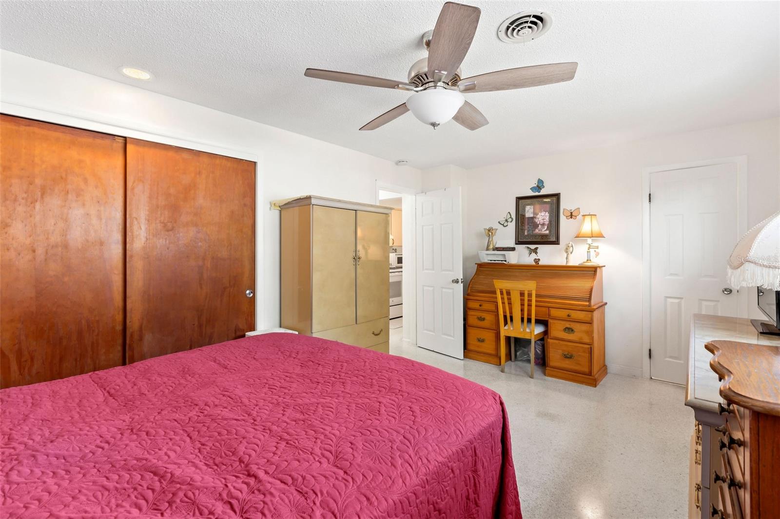 2329 ORIOLE LN, SOUTH DAYTONA, FL, 32119
