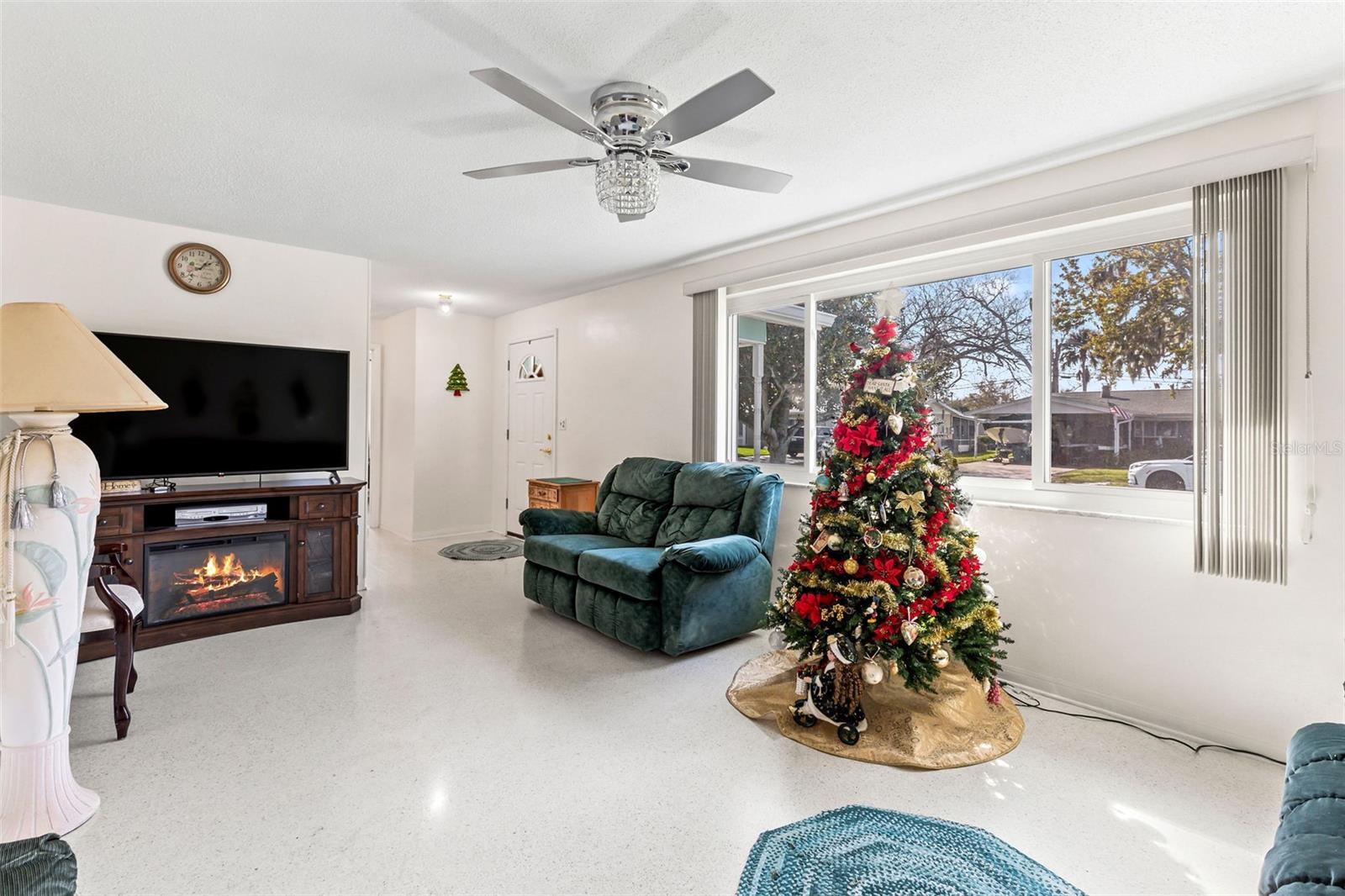 2329 ORIOLE LN, SOUTH DAYTONA, FL, 32119