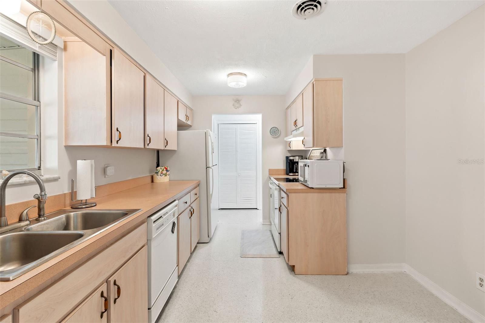 2329 ORIOLE LN, SOUTH DAYTONA, FL, 32119