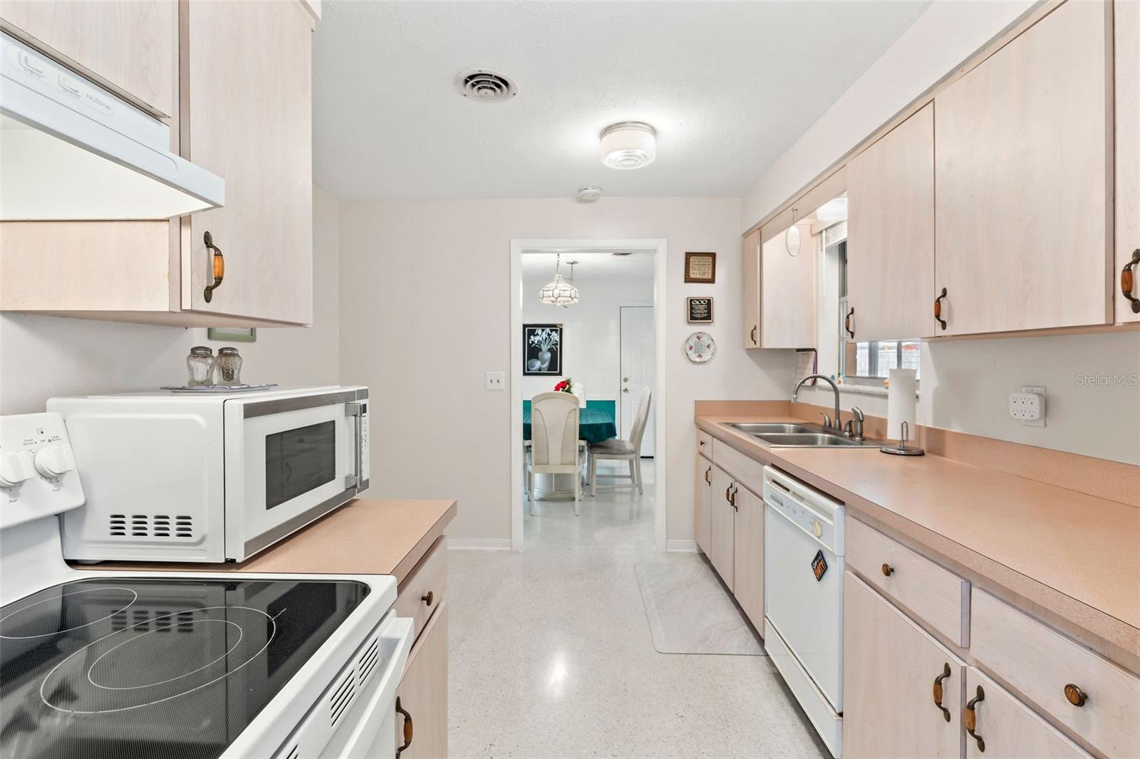 2329 ORIOLE LN, SOUTH DAYTONA, FL, 32119