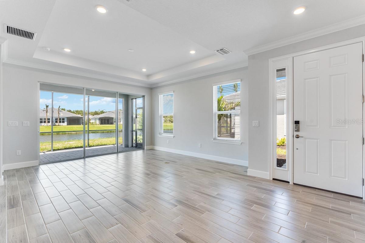 8113 MOONBEAM AVE, SARASOTA, FL, 34241