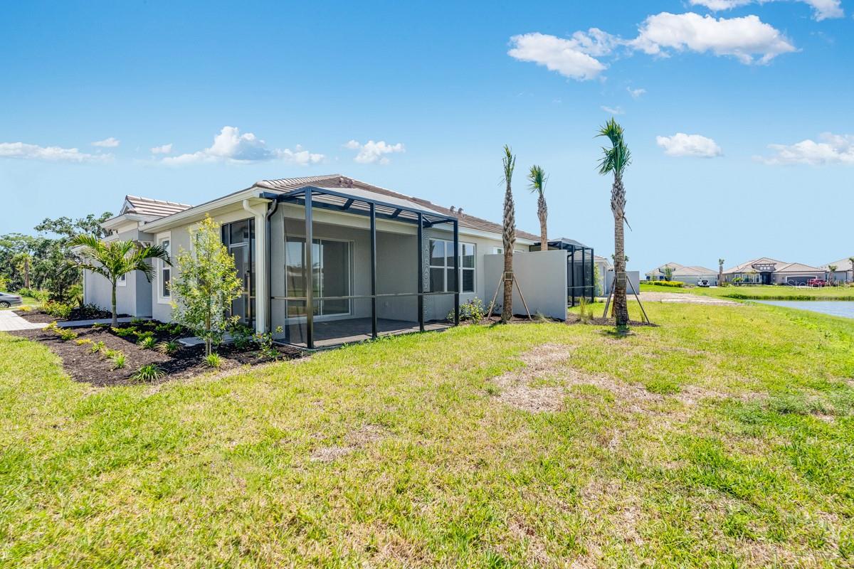 8113 MOONBEAM AVE, SARASOTA, FL, 34241