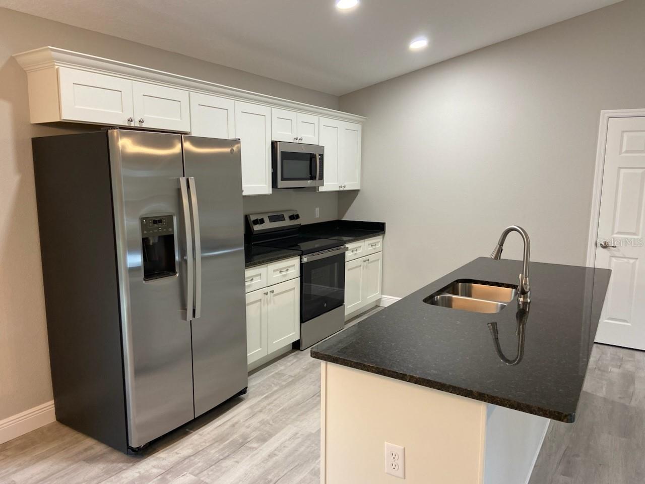 357 W GOLDCOAST PL, DUNNELLON, FL, 34434