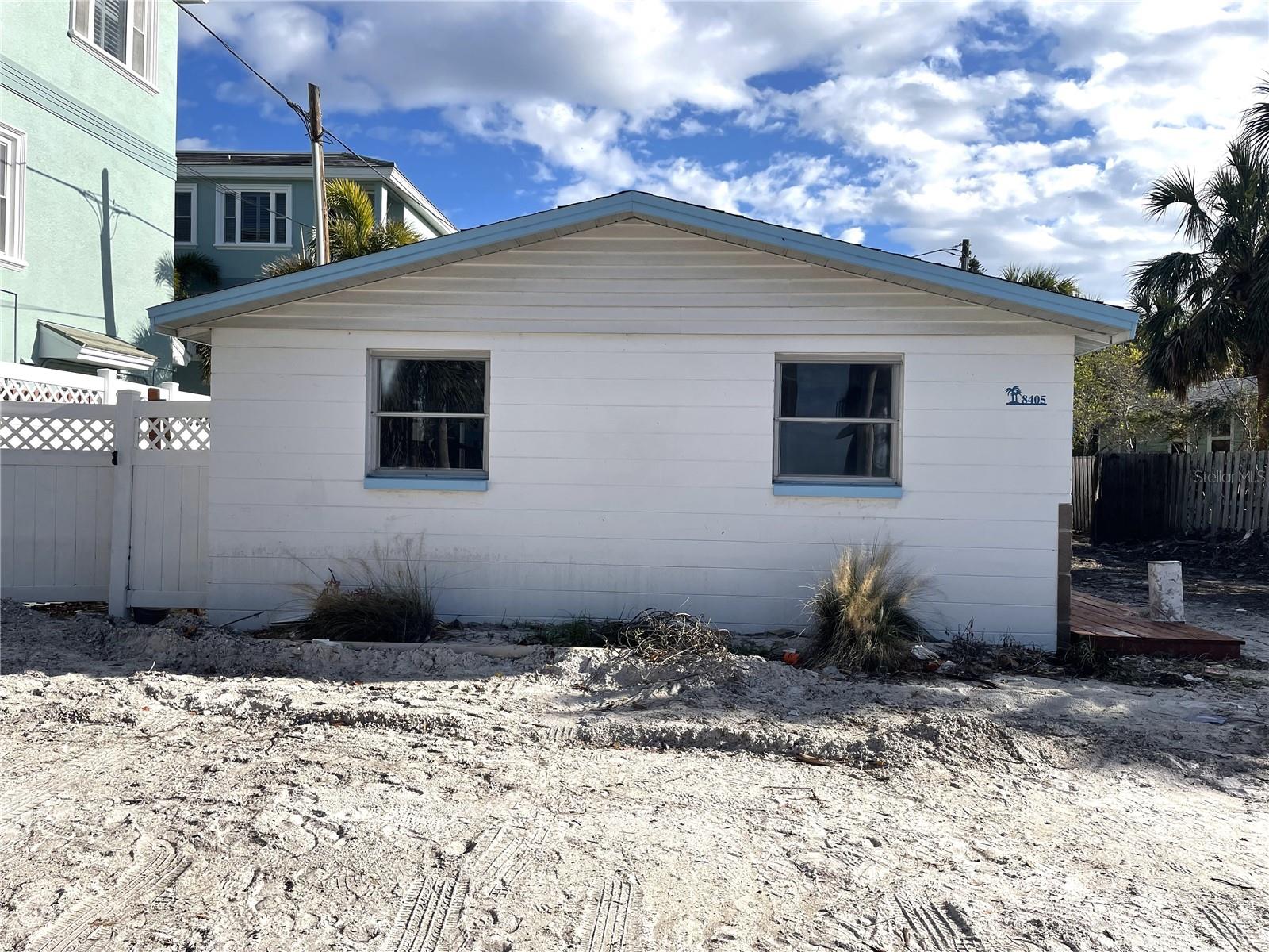 8405 W GULF BLVD, TREASURE ISLAND, FL, 33706