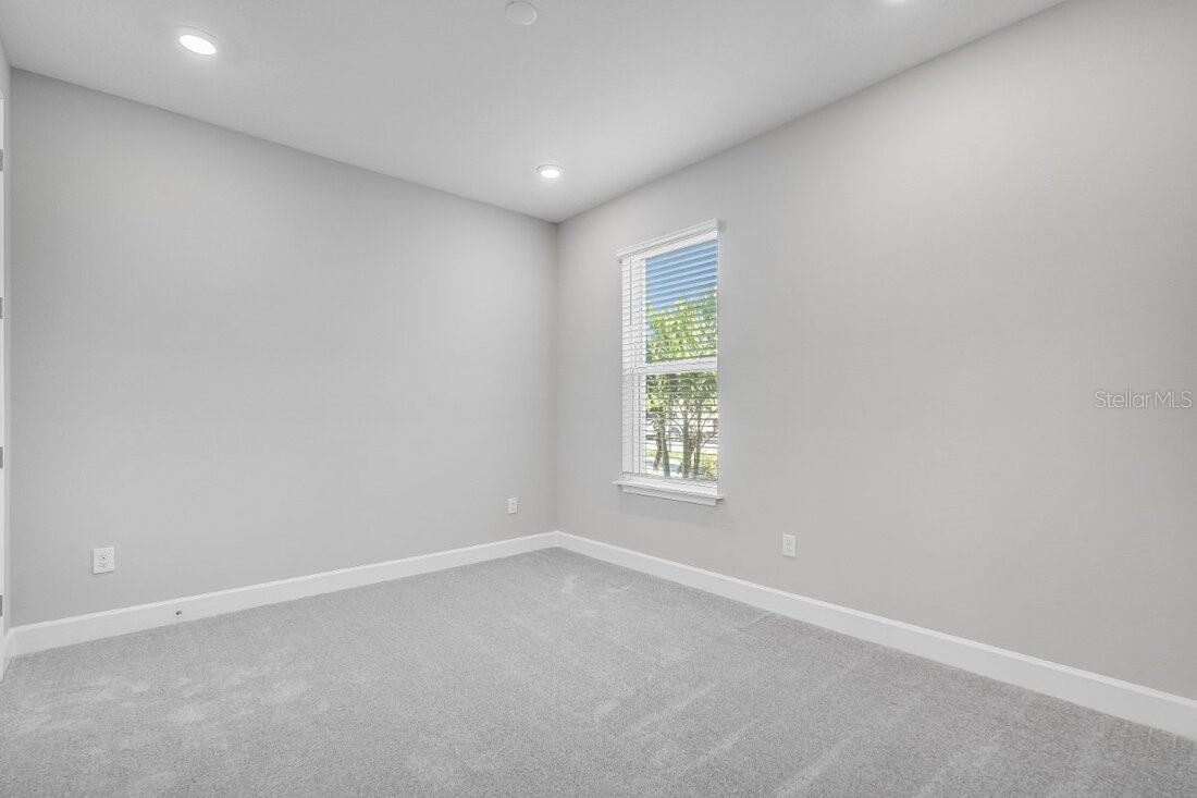 8105 MOONBEAM AVE, SARASOTA, FL, 34241