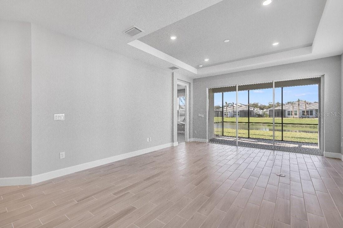 8105 MOONBEAM AVE, SARASOTA, FL, 34241