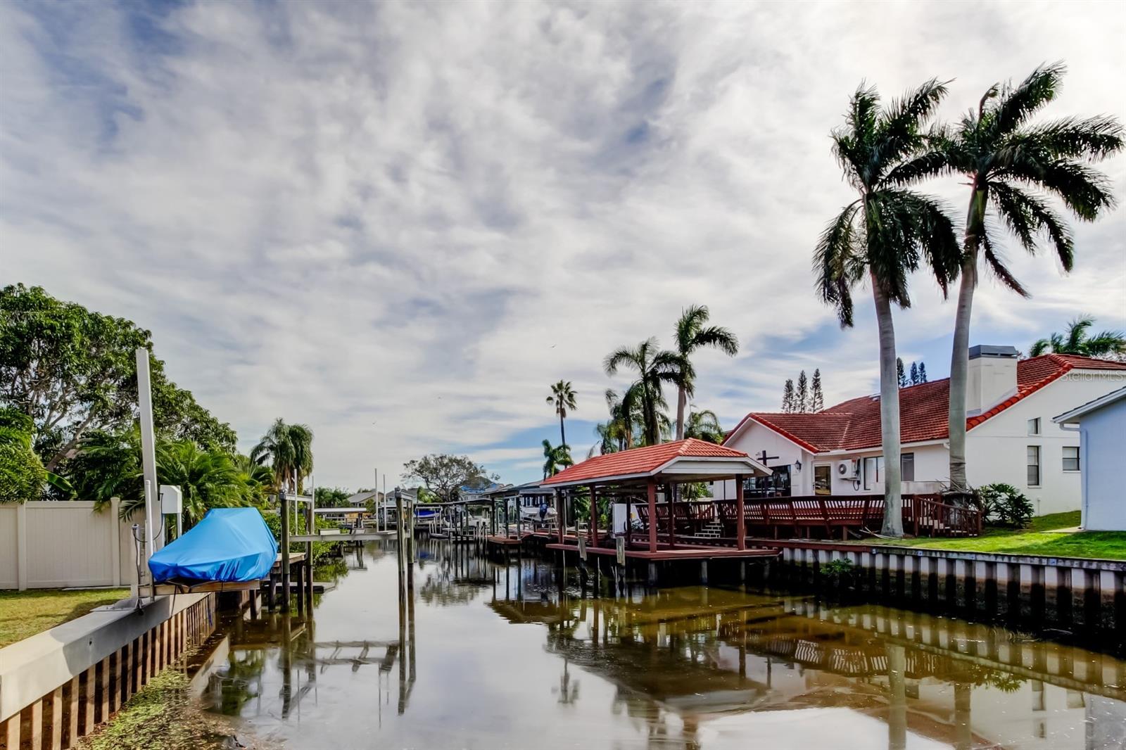 81 GULFWINDS DR, PALM HARBOR, FL, 34683