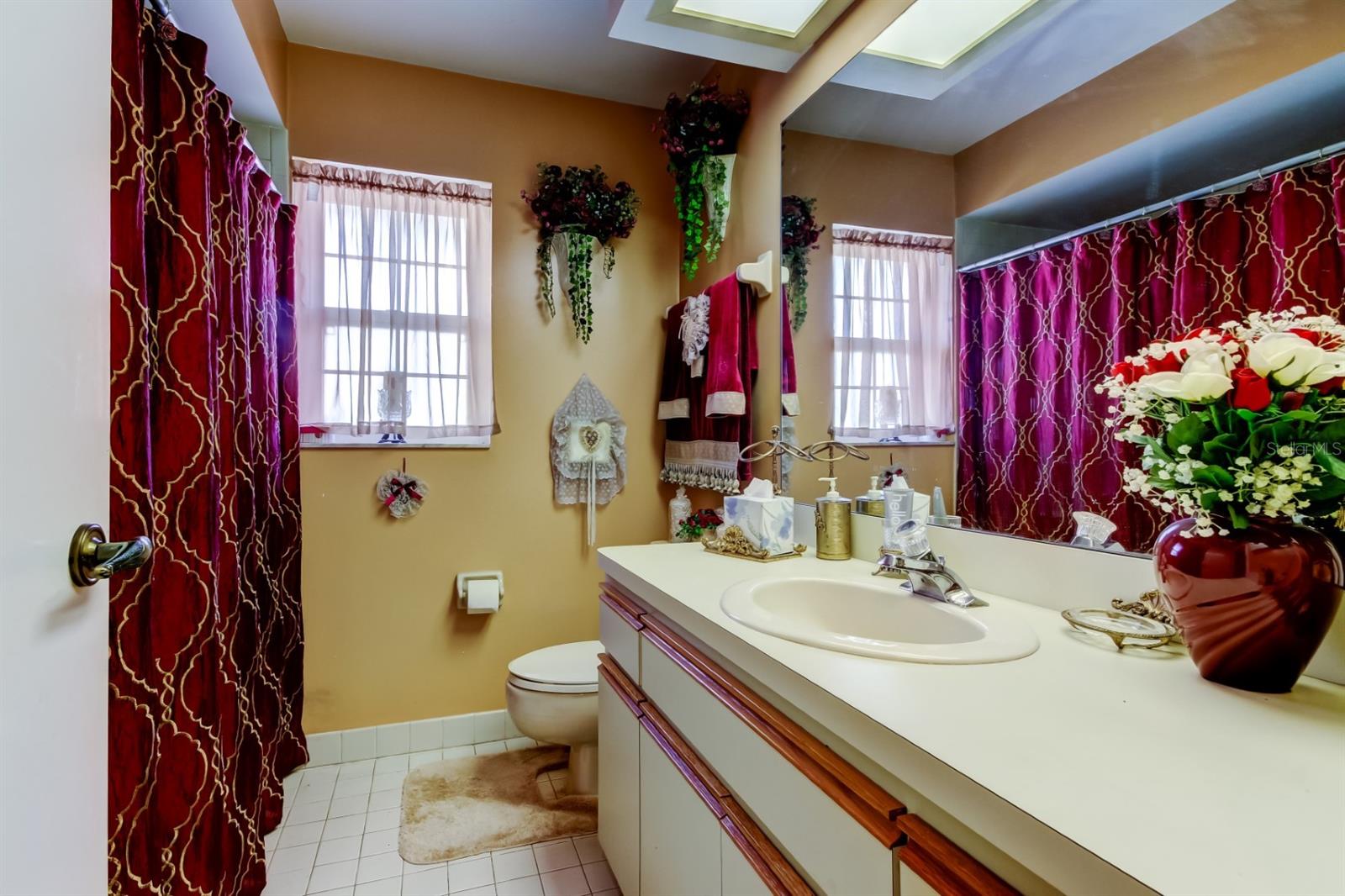 81 GULFWINDS DR, PALM HARBOR, FL, 34683
