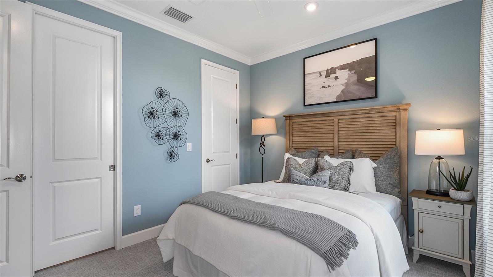 8065 MOONBEAM AVE, SARASOTA, FL, 34241
