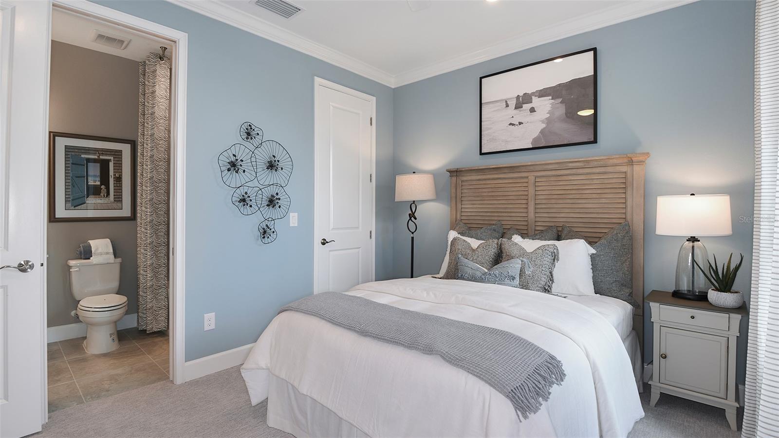8065 MOONBEAM AVE, SARASOTA, FL, 34241