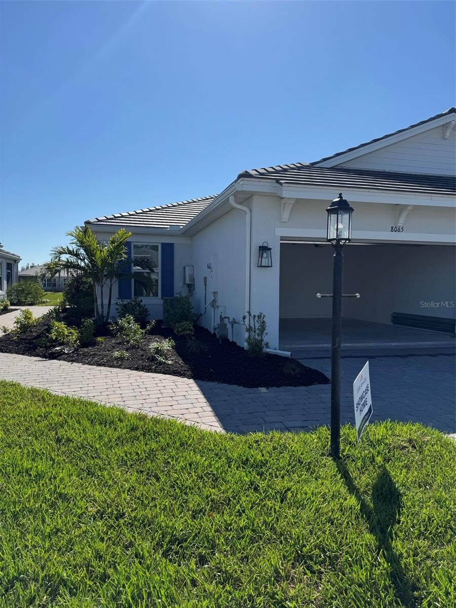 8065 MOONBEAM AVE, SARASOTA, FL, 34241