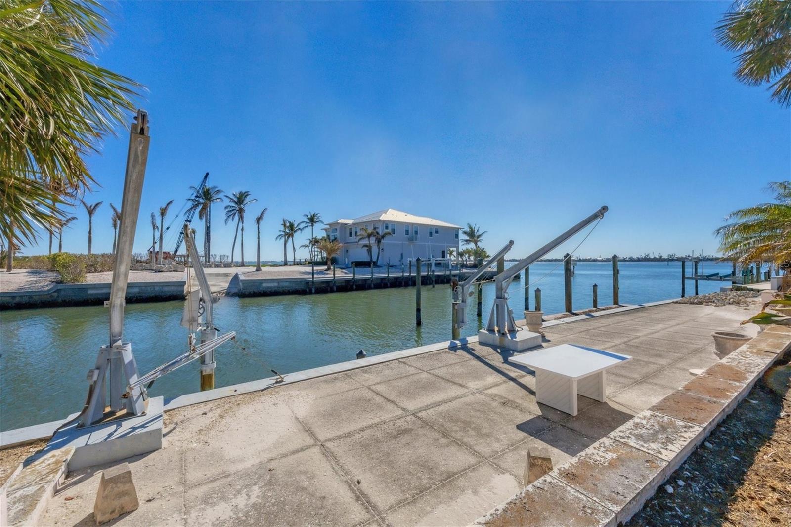 540 GREEN DOLPHIN DR S, PLACIDA, FL, 33946