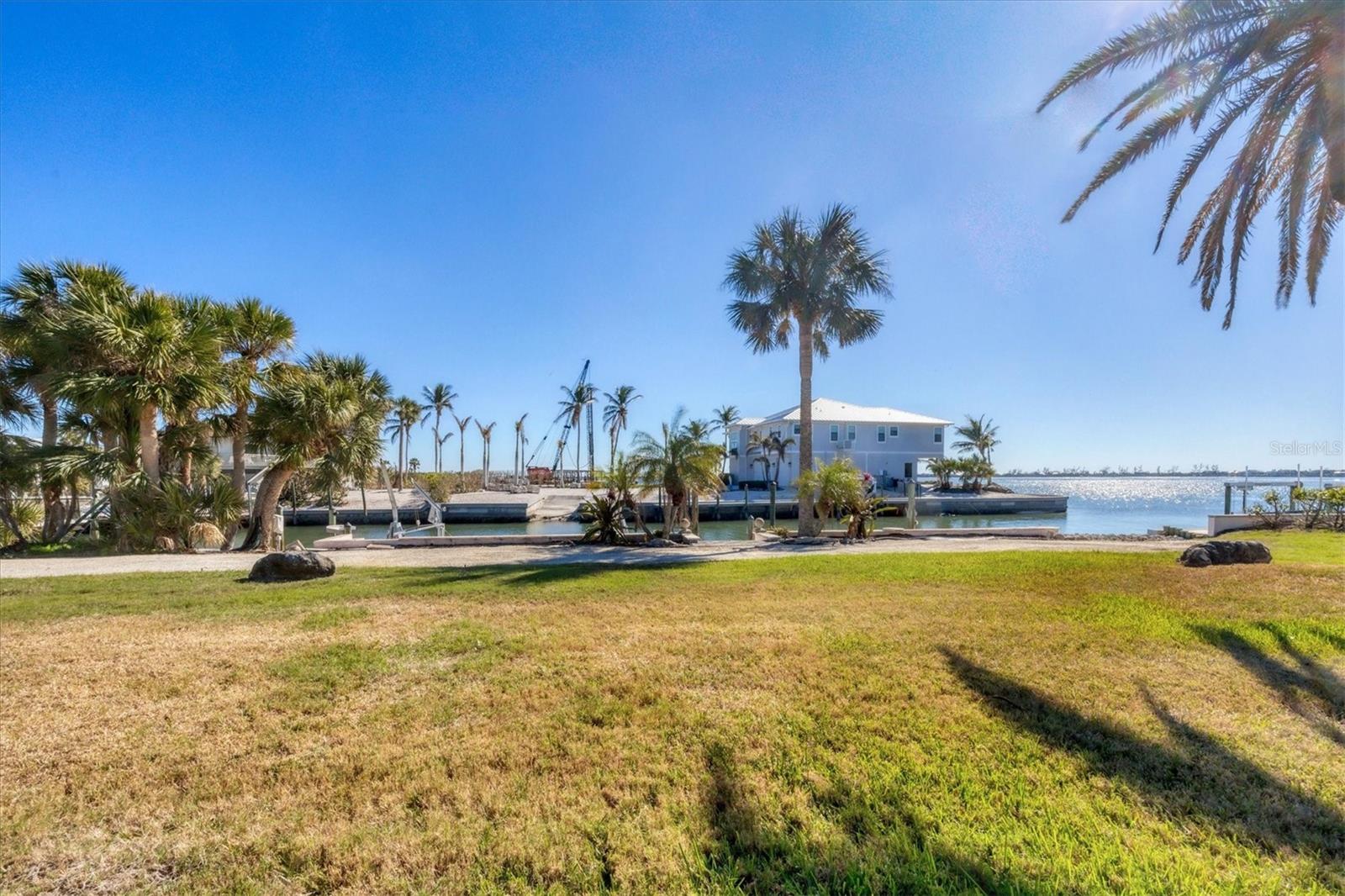 540 GREEN DOLPHIN DR S, PLACIDA, FL, 33946