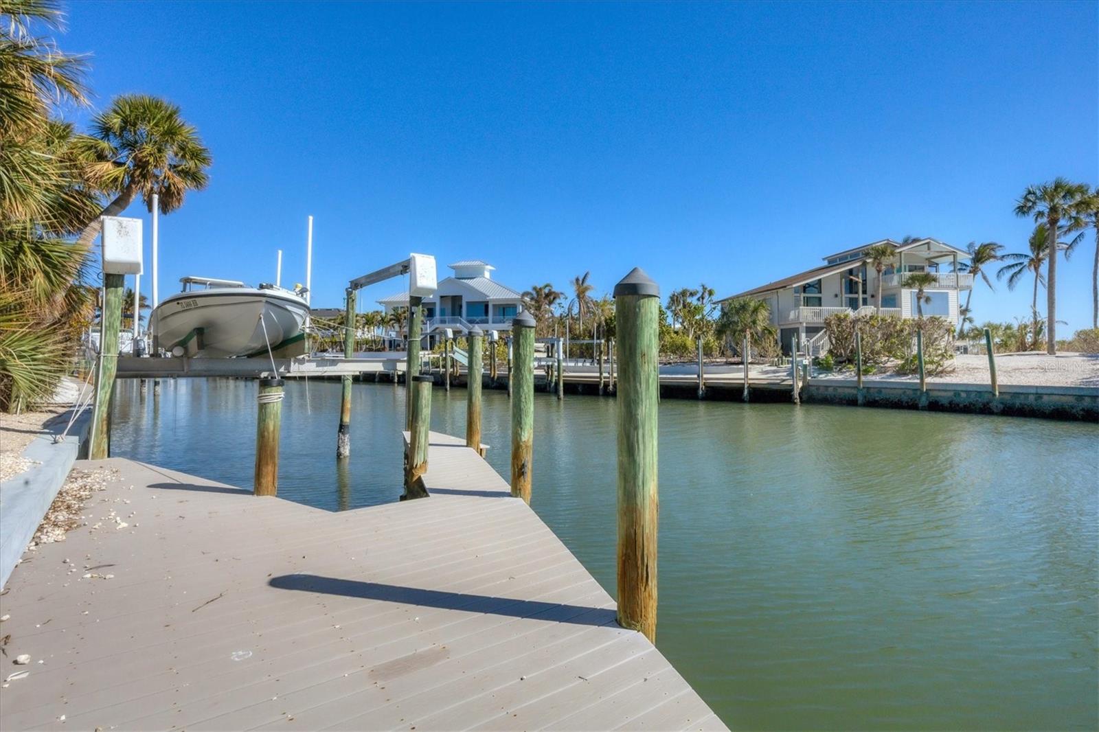 540 GREEN DOLPHIN DR S, PLACIDA, FL, 33946