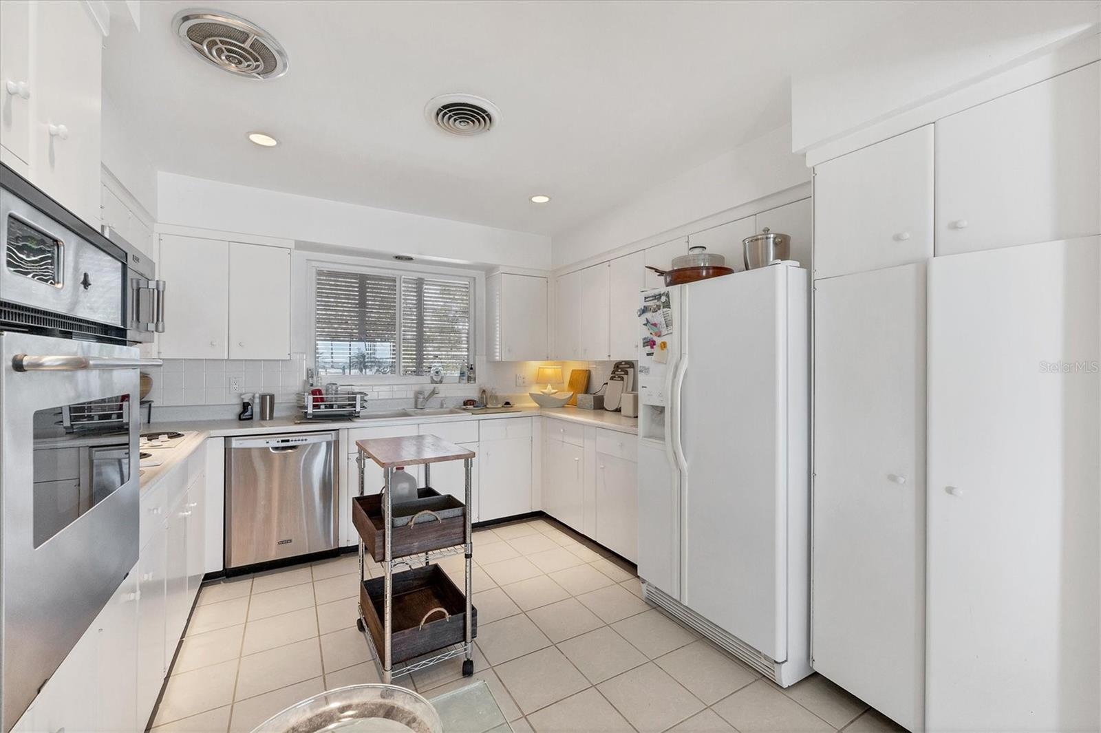 540 GREEN DOLPHIN DR S, PLACIDA, FL, 33946