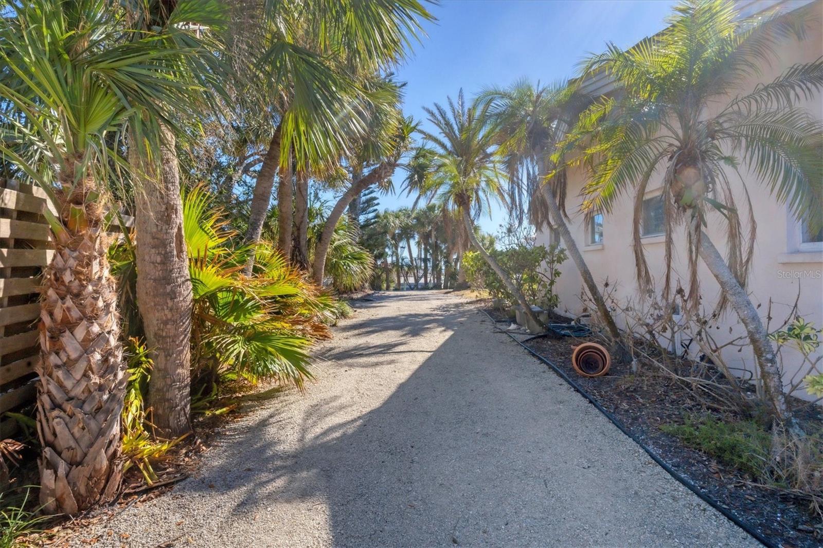 540 GREEN DOLPHIN DR S, PLACIDA, FL, 33946