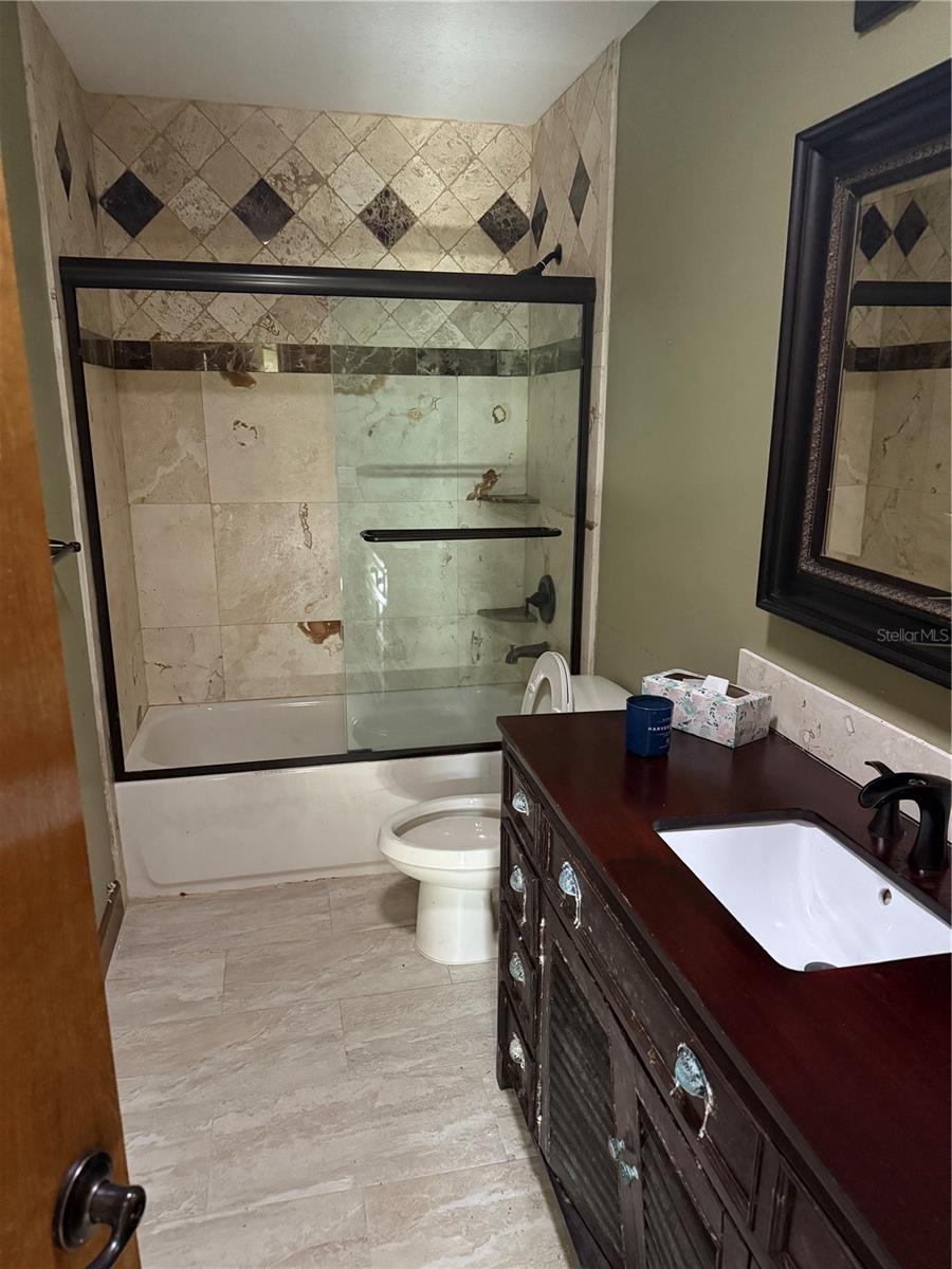 710 SHORE DR E, OLDSMAR, FL, 34677
