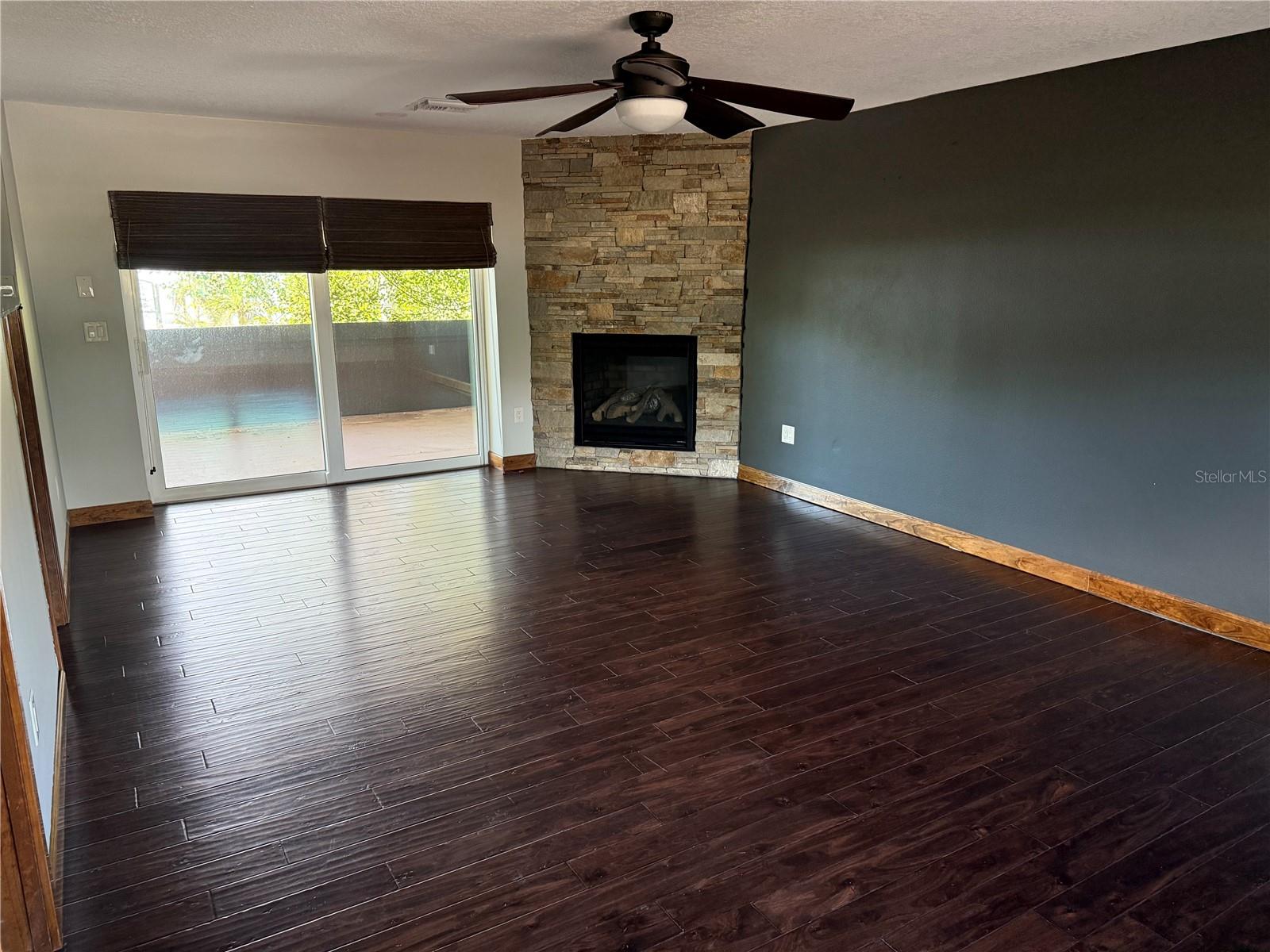 710 SHORE DR E, OLDSMAR, FL, 34677