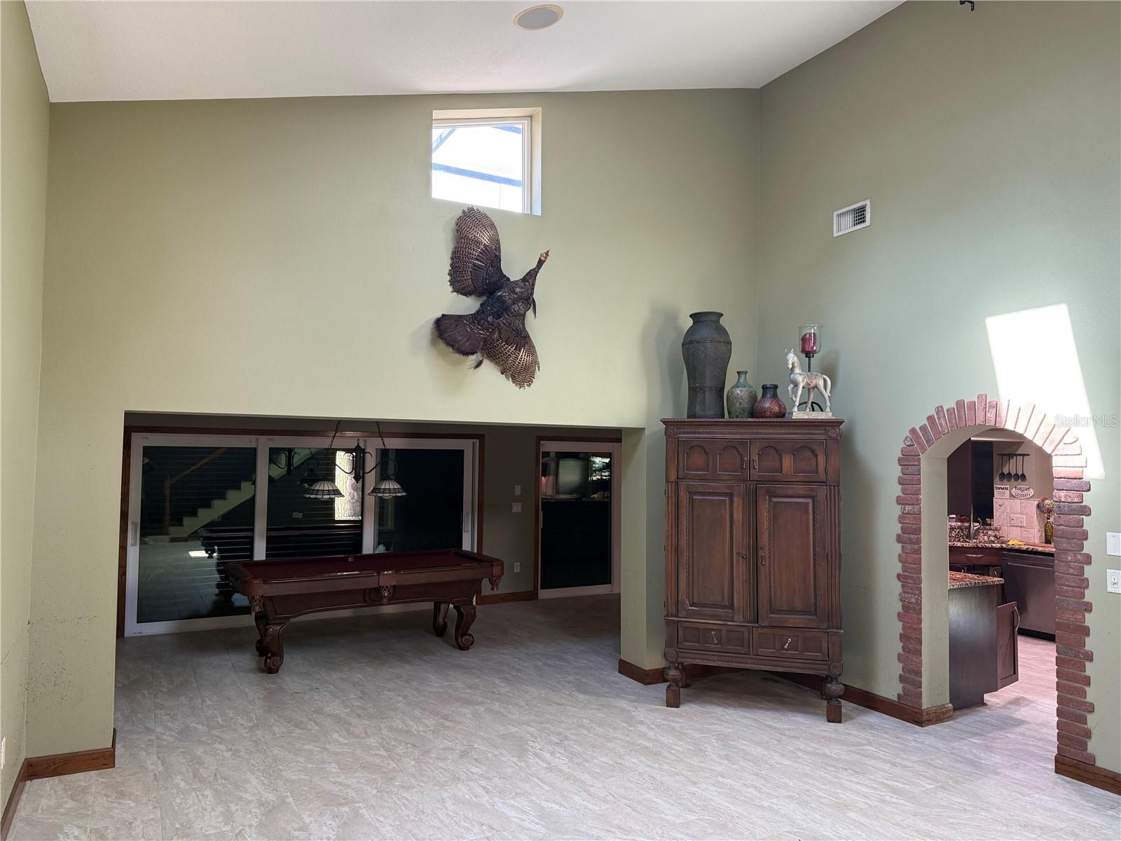 710 SHORE DR E, OLDSMAR, FL, 34677
