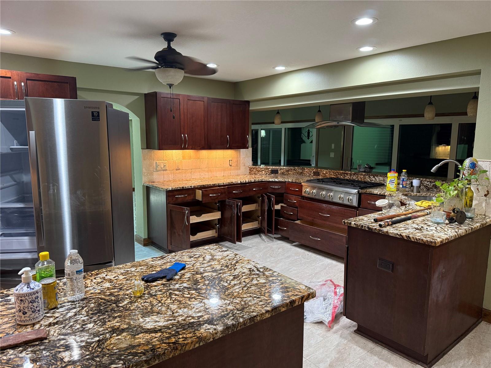710 SHORE DR E, OLDSMAR, FL, 34677