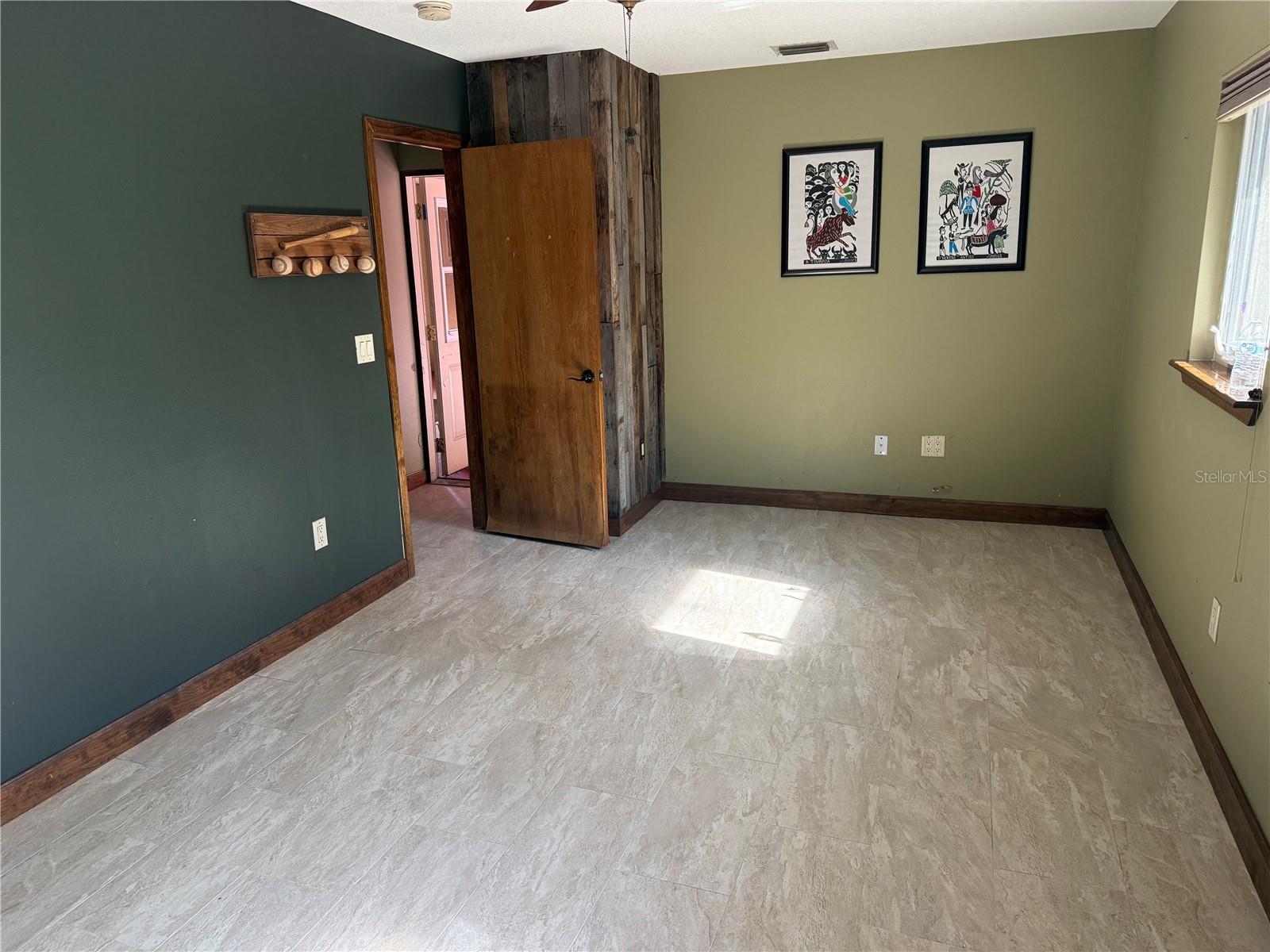 710 SHORE DR E, OLDSMAR, FL, 34677
